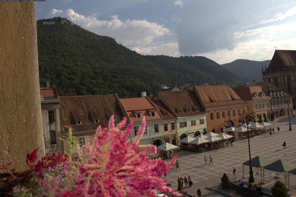 Apartament Piata Sfatului Braşov Buitenkant foto