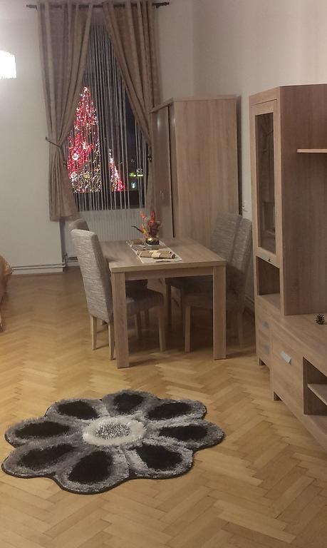 Apartament Piata Sfatului Braşov Buitenkant foto